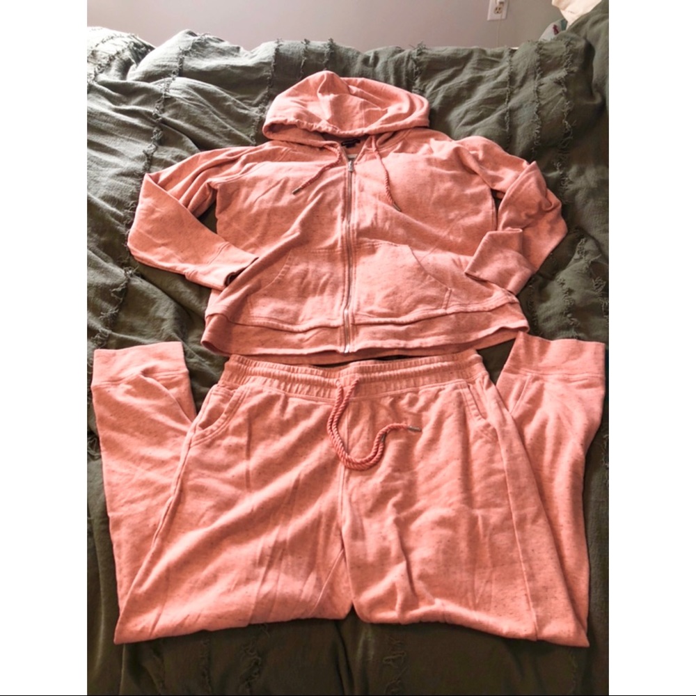 Champion Elite Zip-up Jacket & Jogger Pants Set